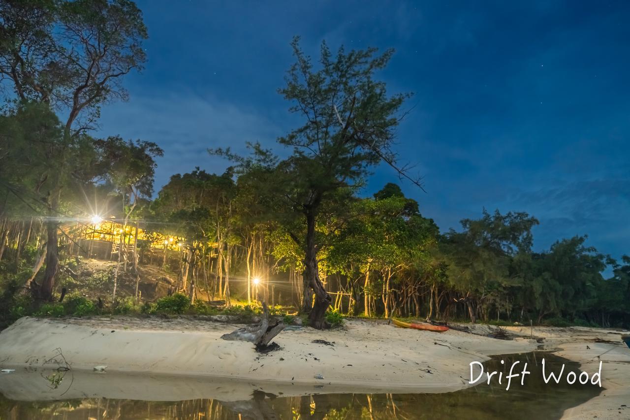 Driftwood Hostel And Bungalows Koh Rong Sanloem Exteriér fotografie
