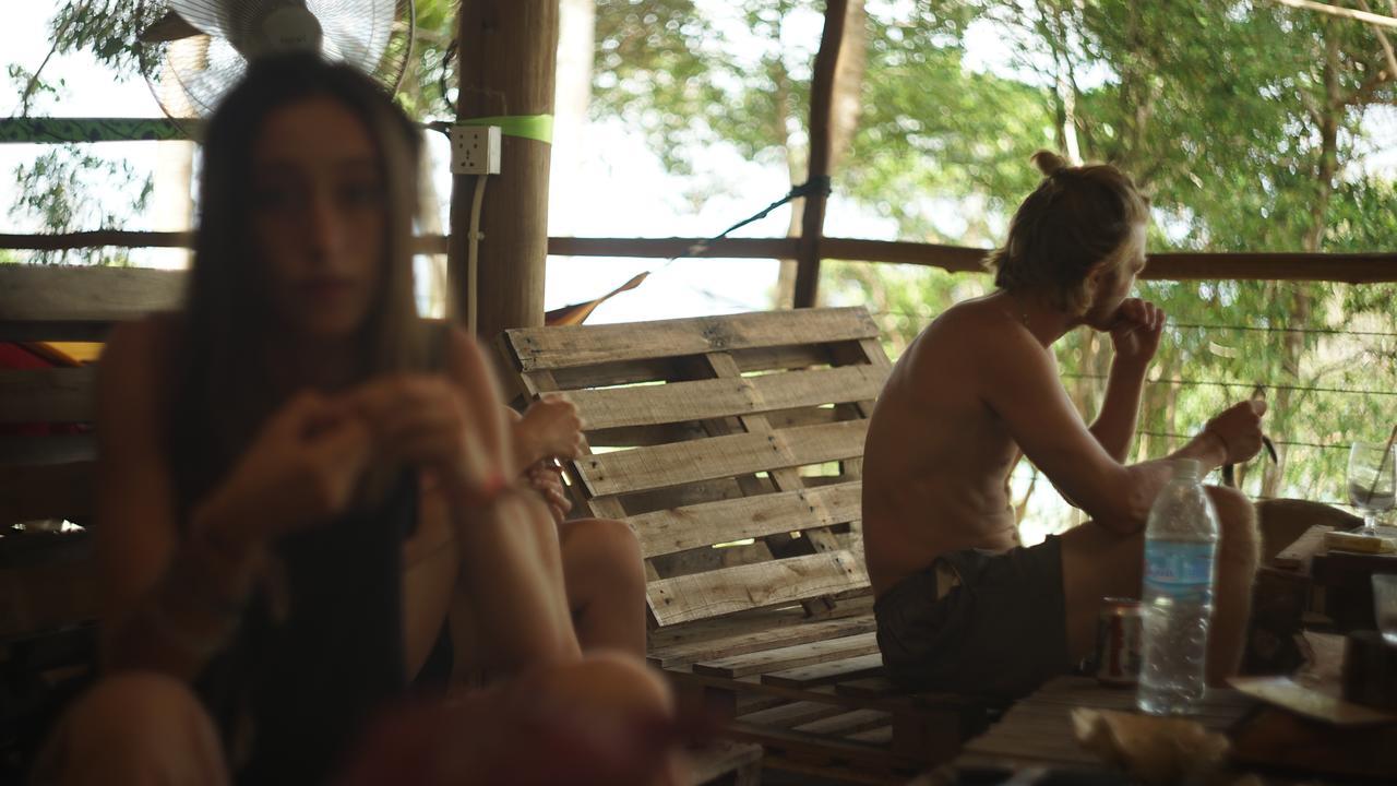 Driftwood Hostel And Bungalows Koh Rong Sanloem Exteriér fotografie