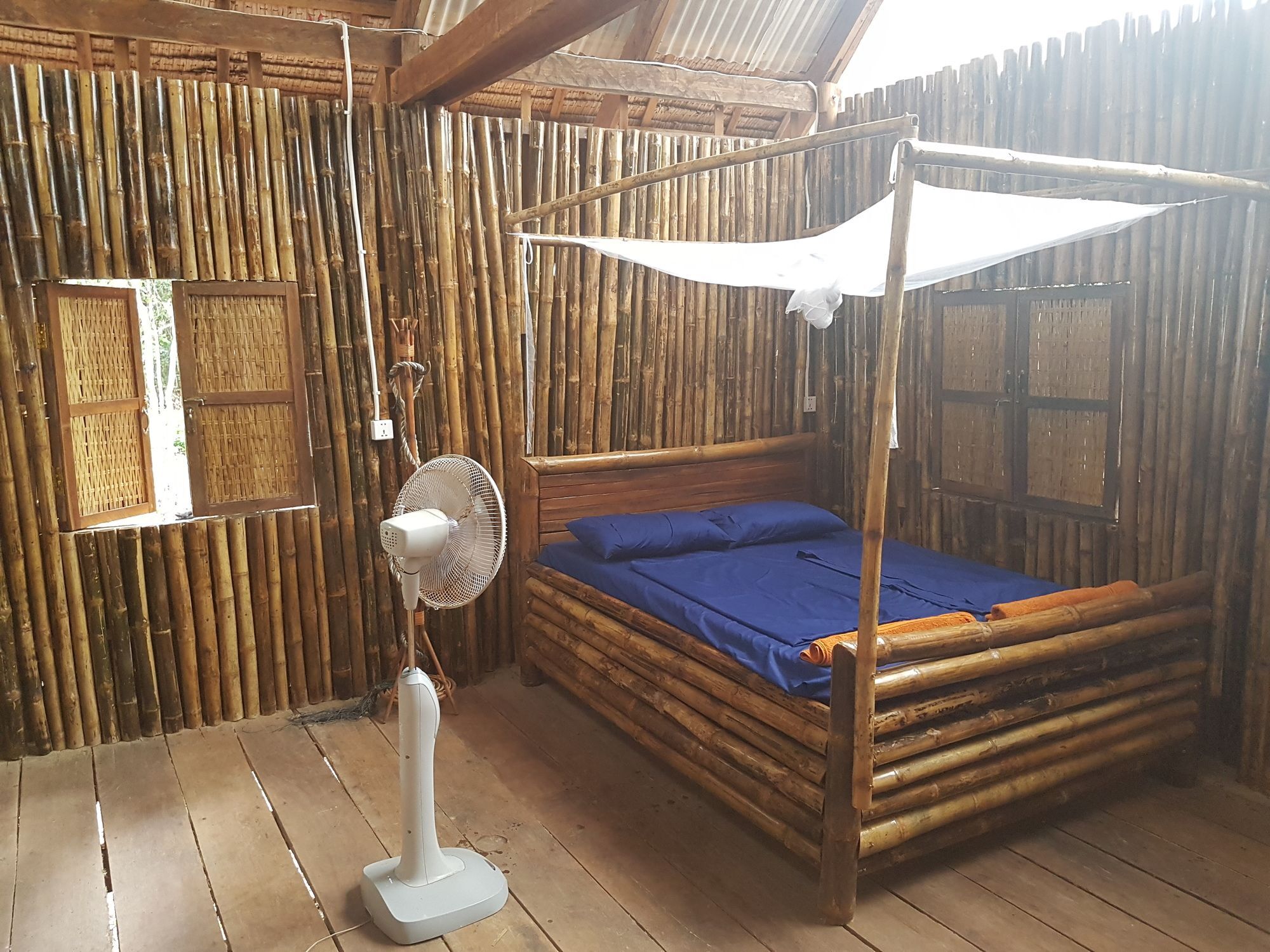Driftwood Hostel And Bungalows Koh Rong Sanloem Exteriér fotografie
